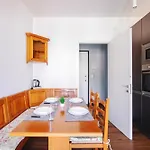 Elegant Apartment-con Free Wi-fi & A/c Apartamento