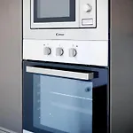 Elegant Apartment-con Free Wi-fi & A/c *